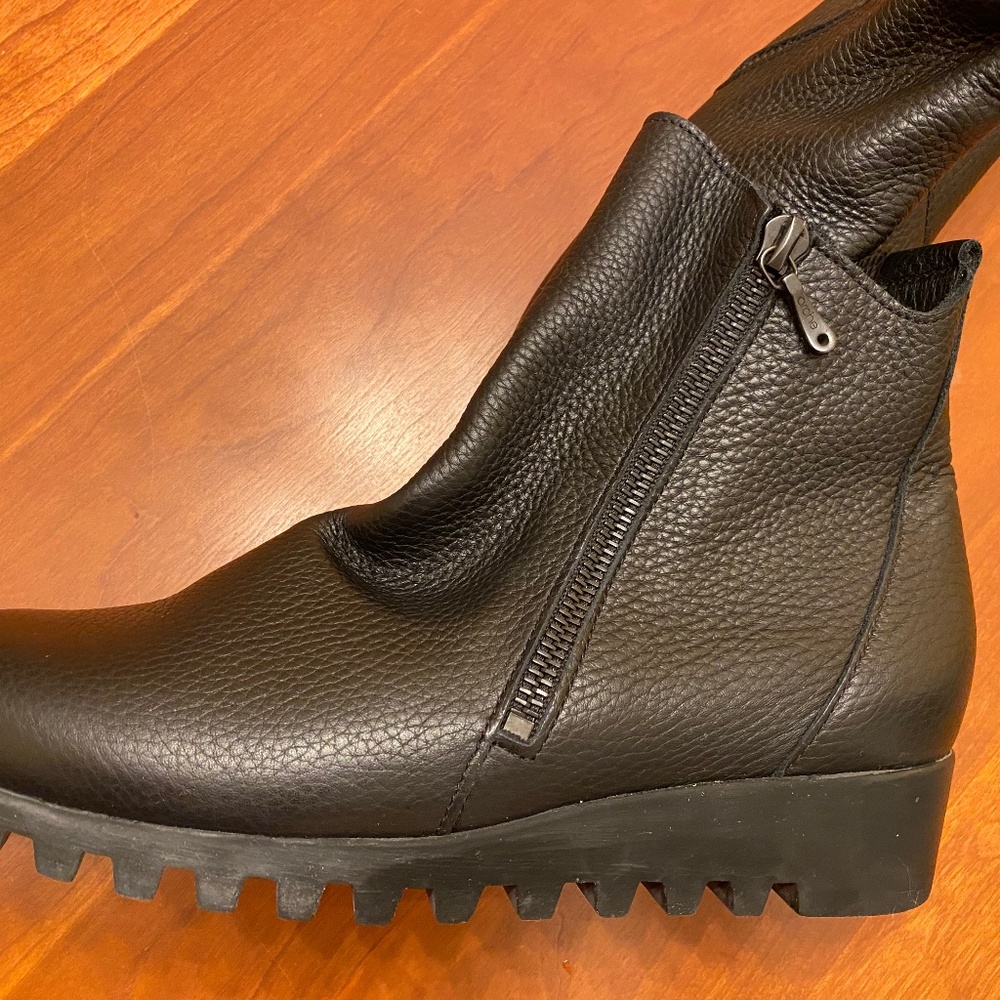 arche new black ankle boots